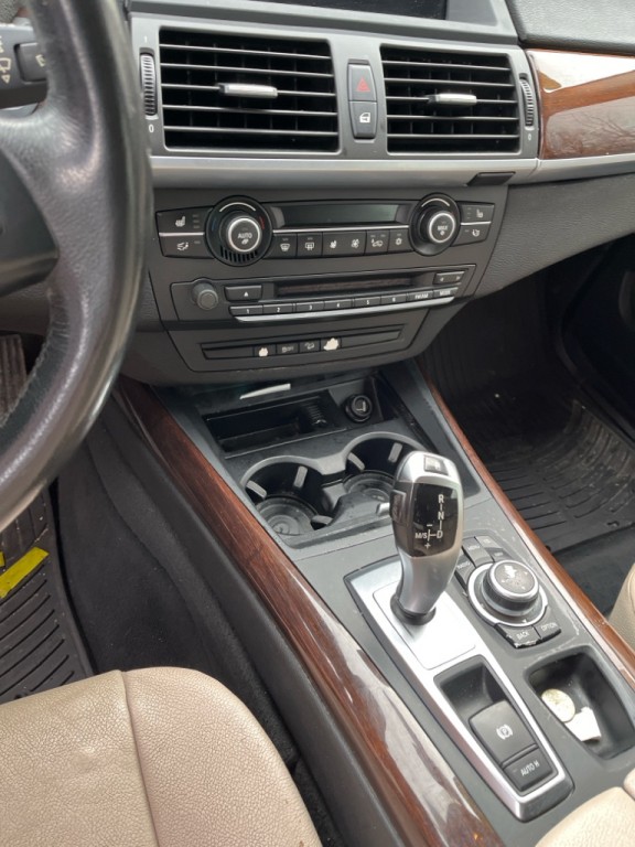 2011 BMW X5 Image 7