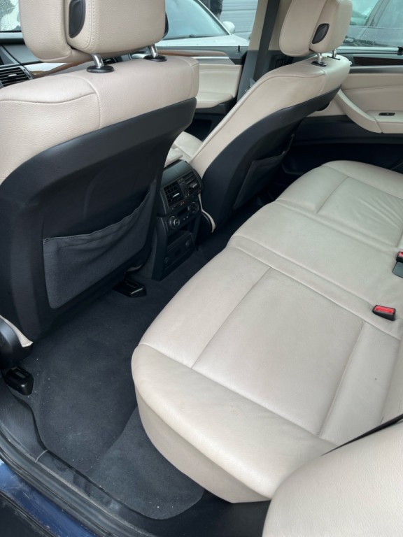 2011 BMW X5 Image 10