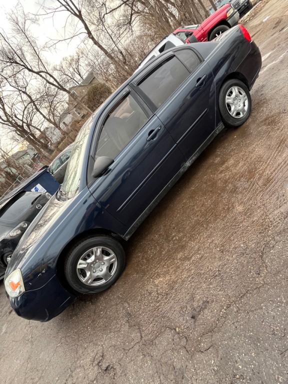 2006 Chevrolet Malibu Image 2