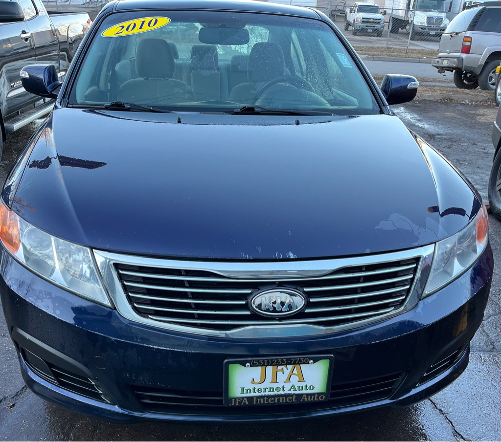 2010 Kia Optima Image 2