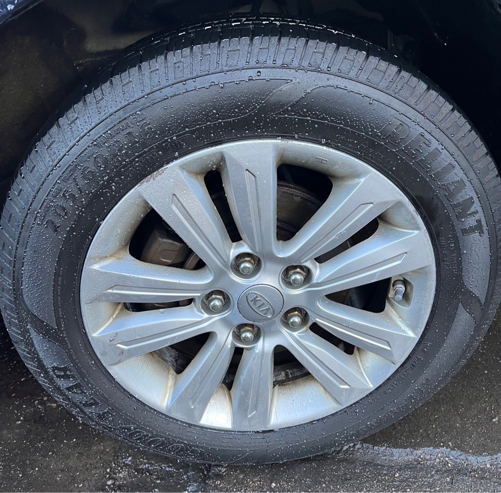 2010 Kia Optima Image 11