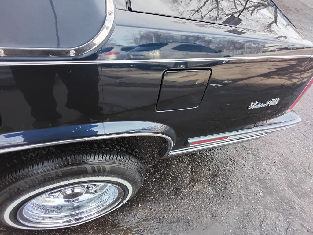 1988 Cadillac DeVille Image 6