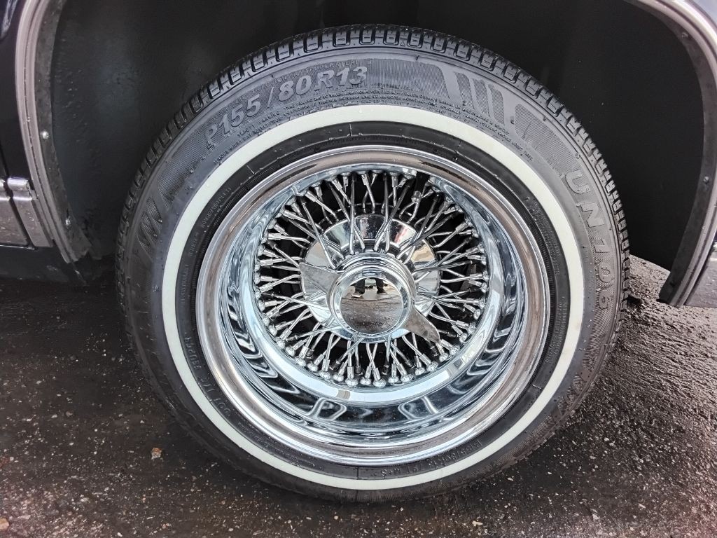 1988 Cadillac DeVille Image 26