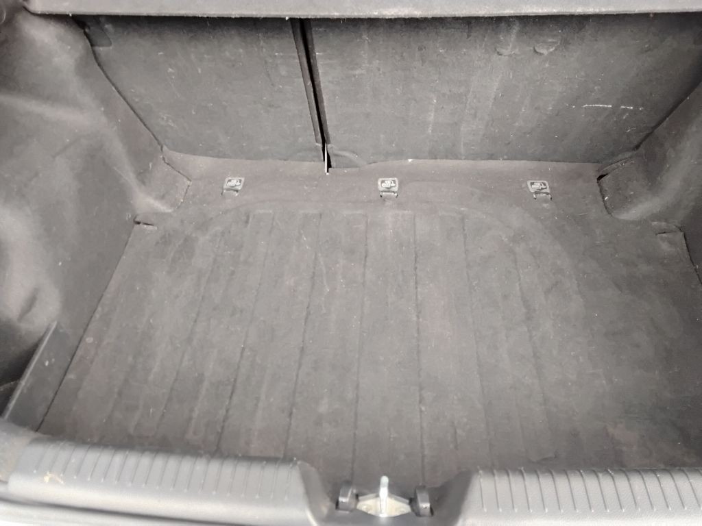 2015 Hyundai Elantra Image 19