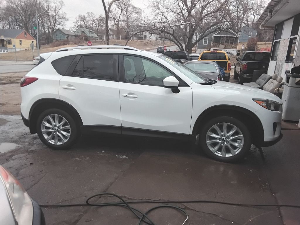 2015 Mazda CX-5 Image 2