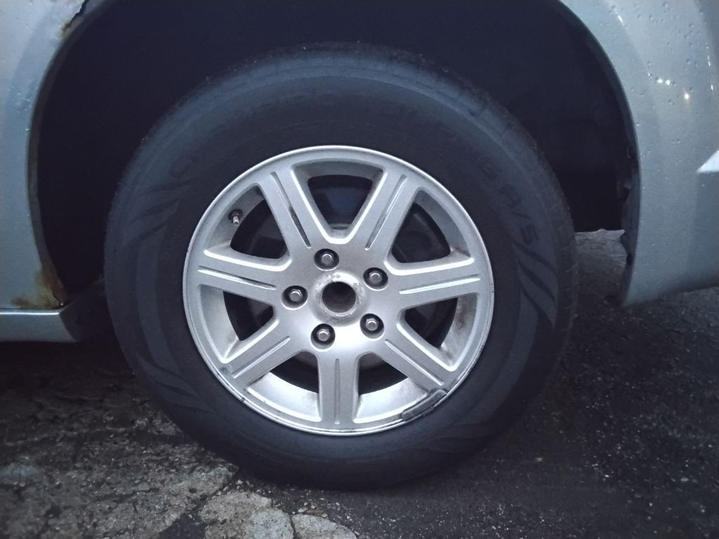 2010 Chrysler Town & Country Image 16