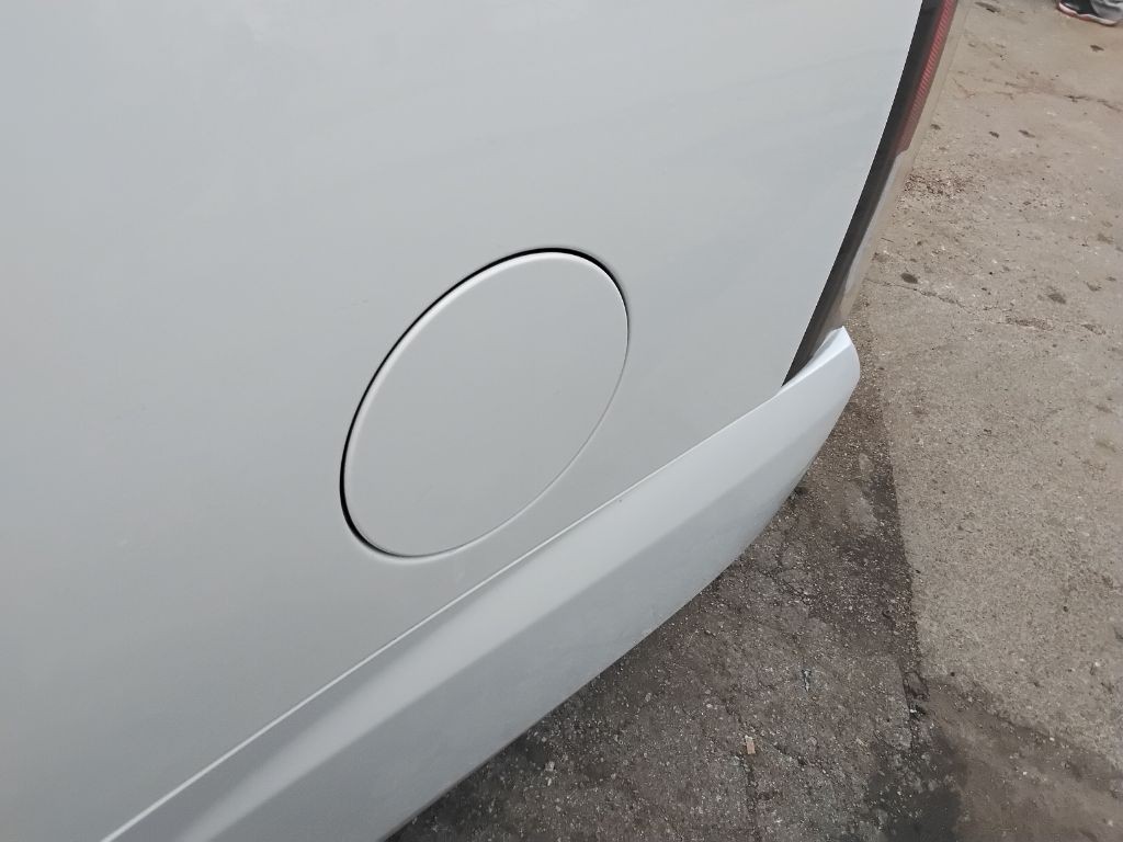 2016 Chevrolet Suburban Image 5