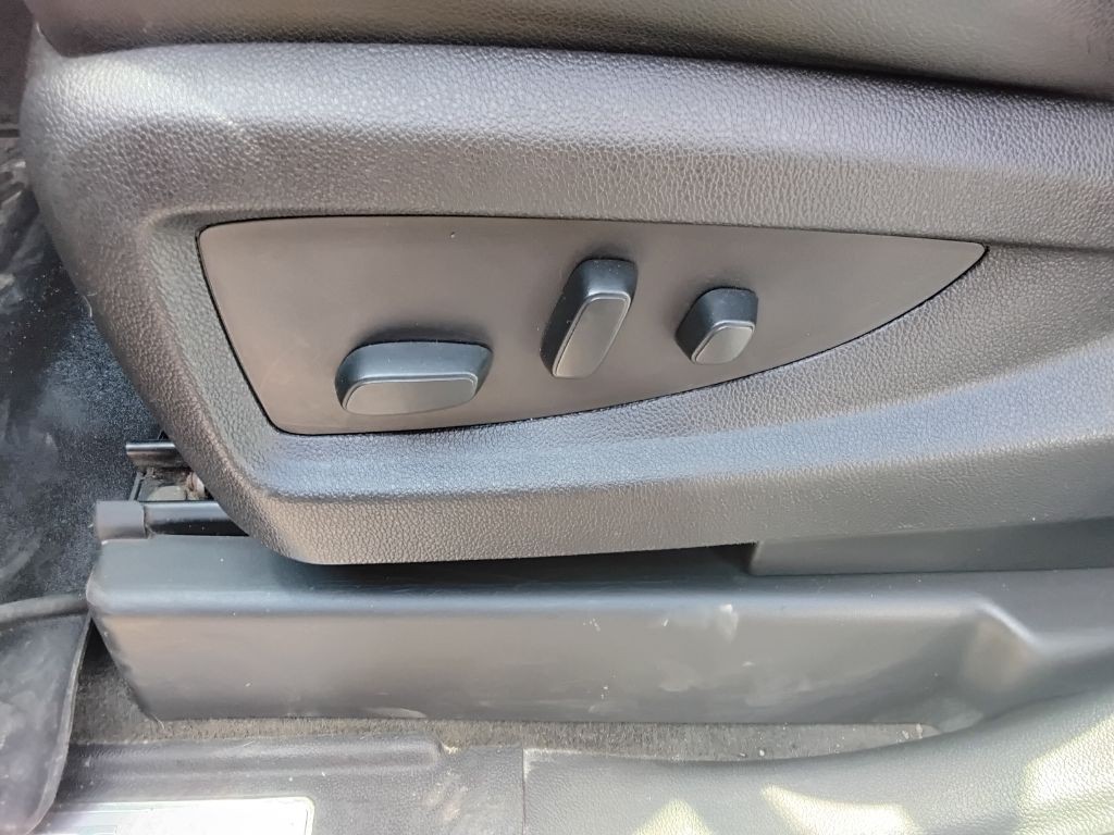 2016 Chevrolet Suburban Image 7