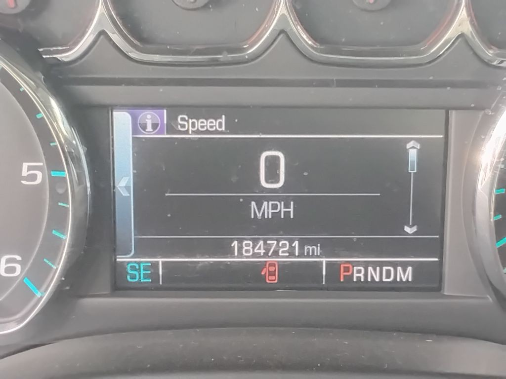 2016 Chevrolet Suburban Image 12