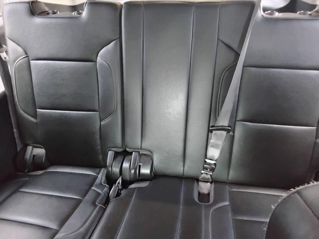 2016 Chevrolet Suburban Image 21