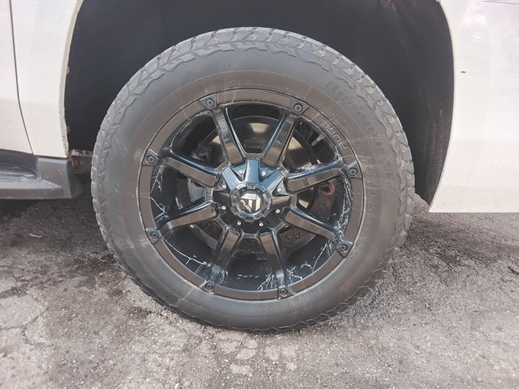 2016 Chevrolet Suburban Image 26