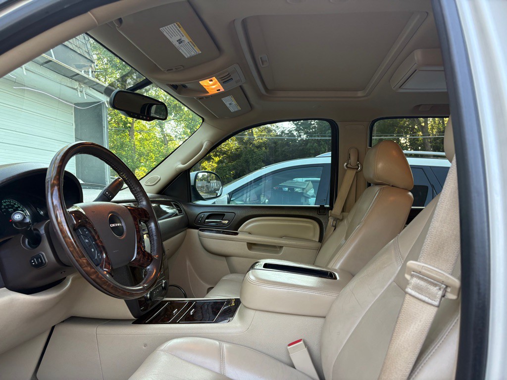 2013 GMC Yukon Image 8