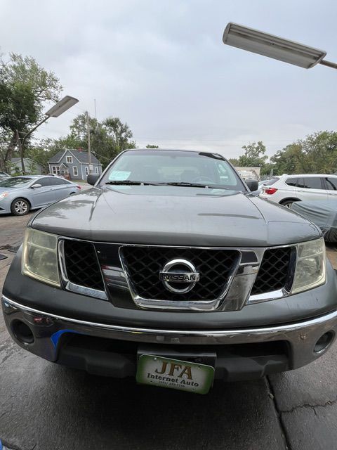 2006 Nissan Frontier Image 2