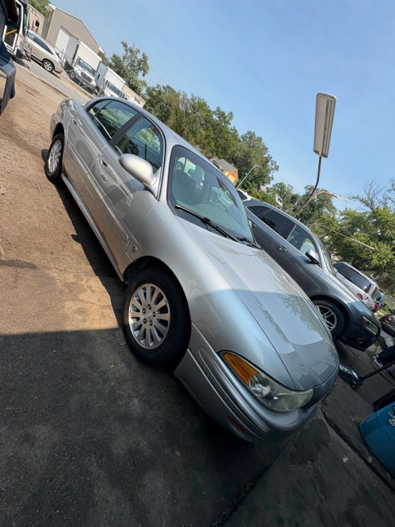 2005 Buick LeSabre Image 1