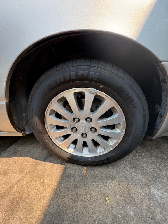 2005 Buick LeSabre Image 11