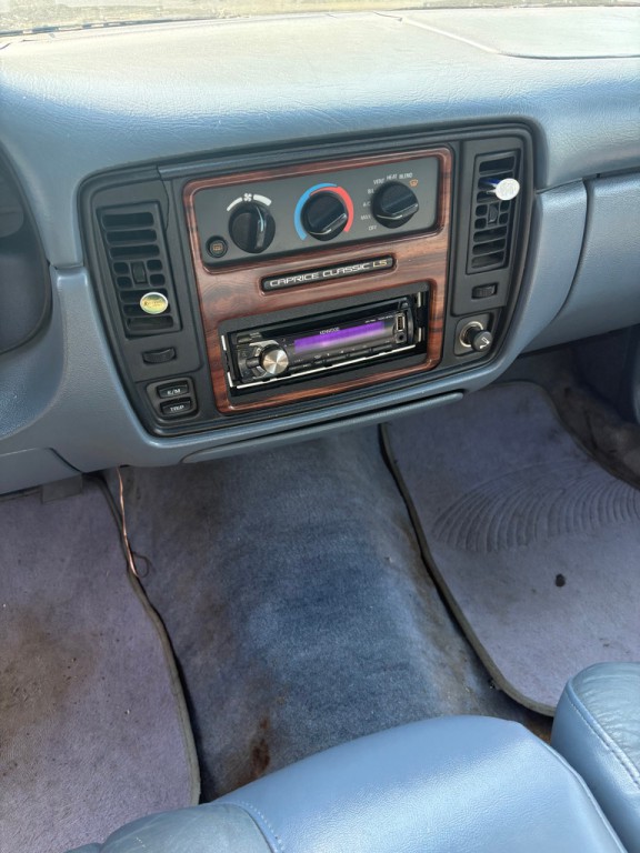 1994 Chevrolet Caprice Image 7