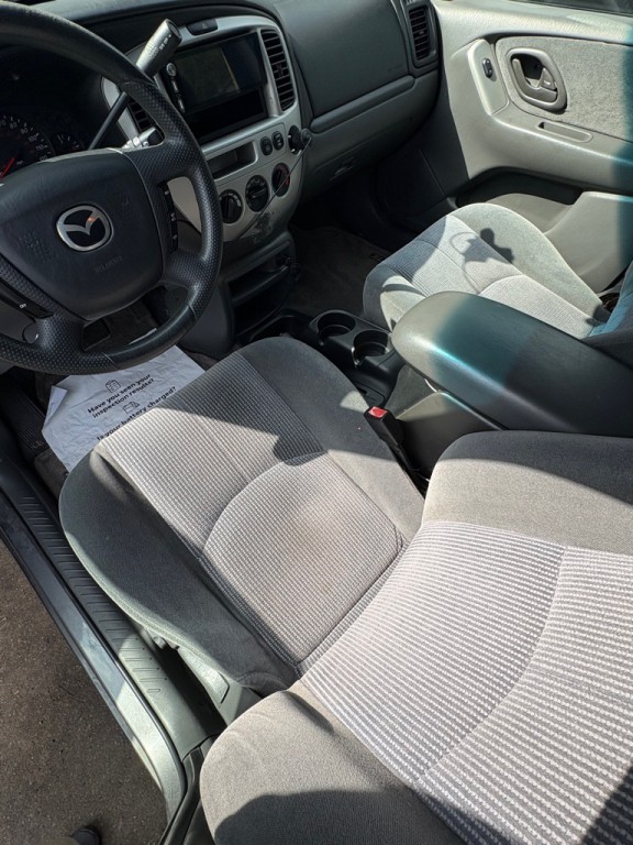 2003 Mazda Tribute Image 6