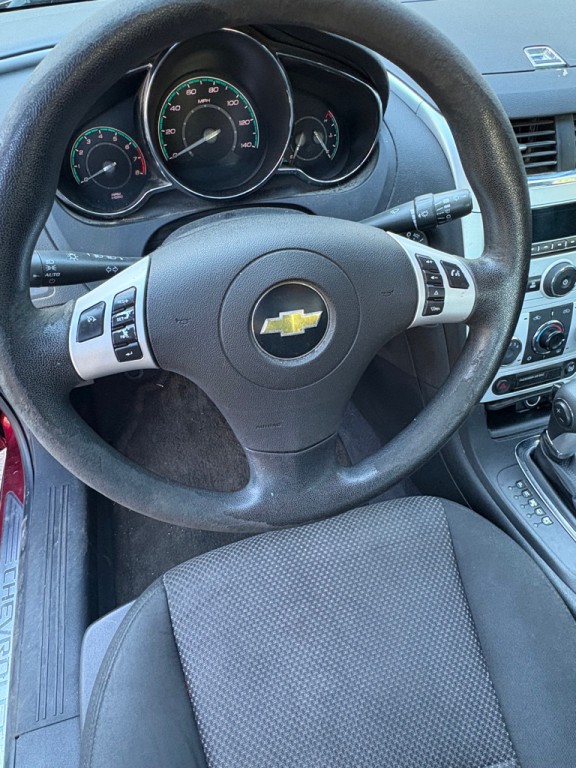 2011 Chevrolet Malibu Image 6