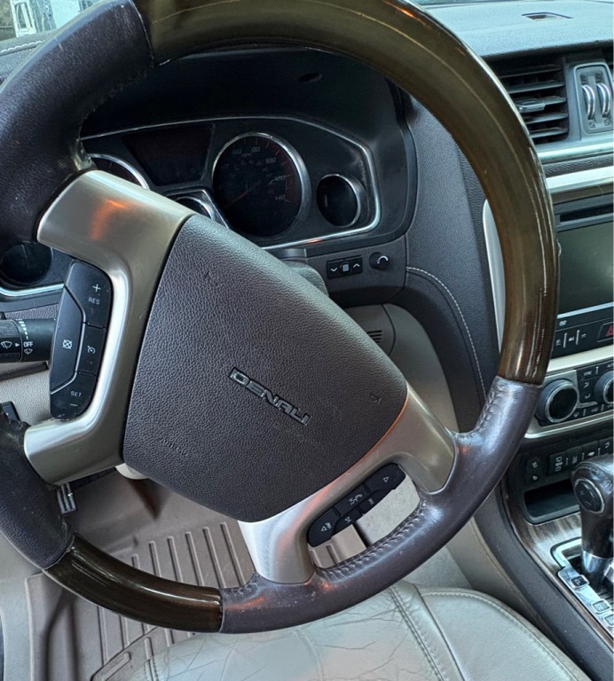 2014 GMC Acadia Image 6