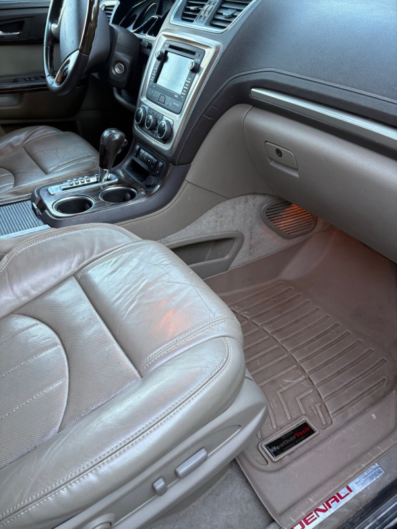 2014 GMC Acadia Image 13