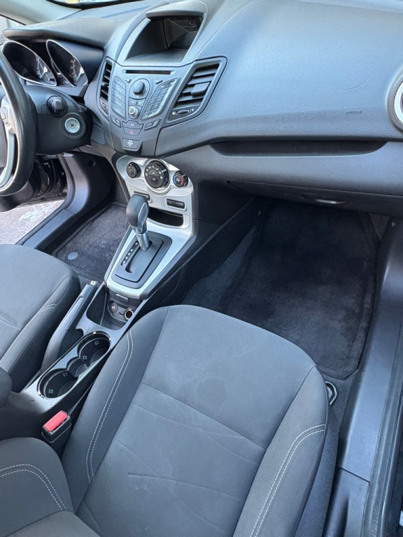 2015 Ford Fiesta Image 15