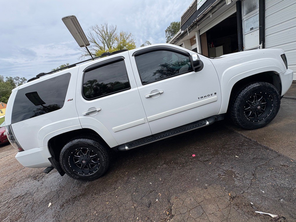 2007 Chevrolet Tahoe Image 3
