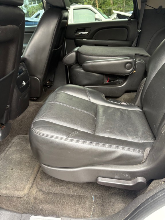 2007 Chevrolet Tahoe Image 12