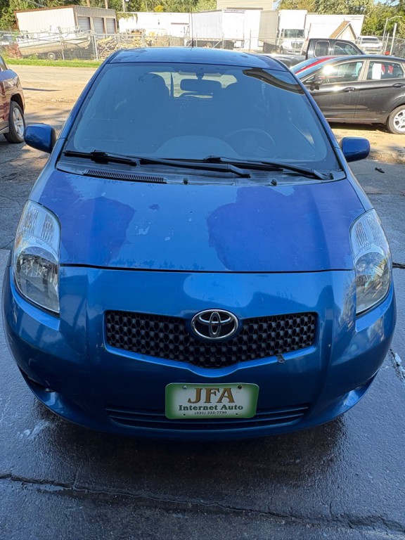 2008 Toyota Yaris Image 2