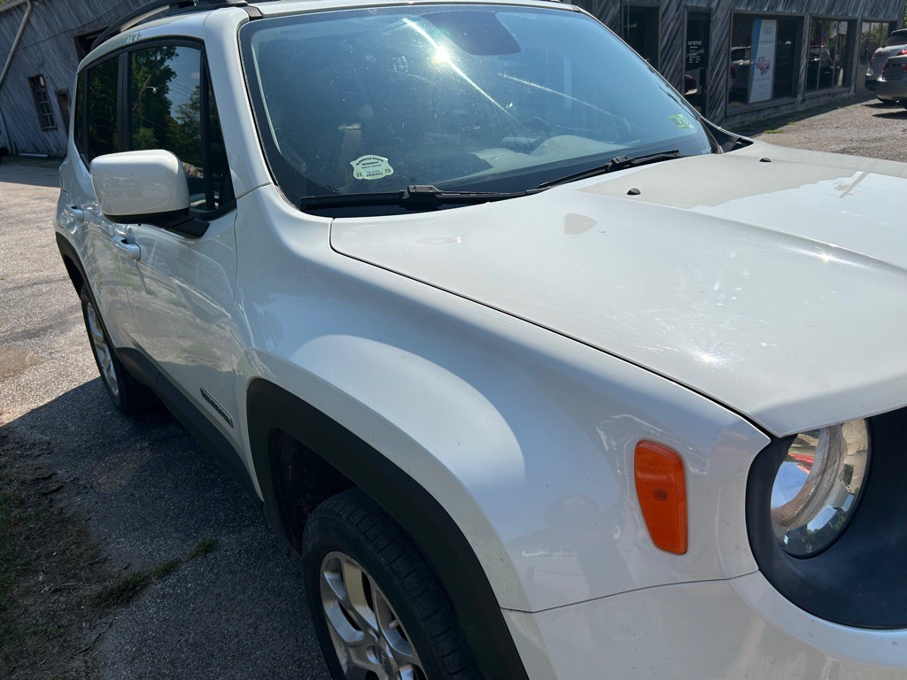 2015 Jeep Renegade Image 3