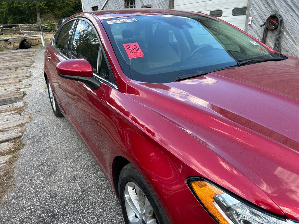 2020 Ford Fusion Image 3