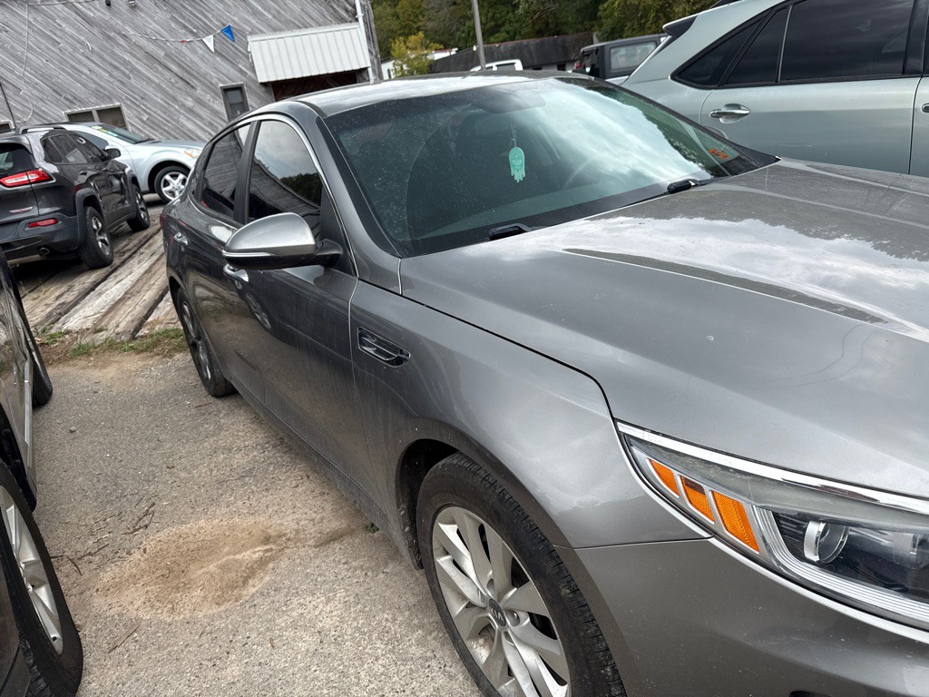 2017 Kia Optima Image 3
