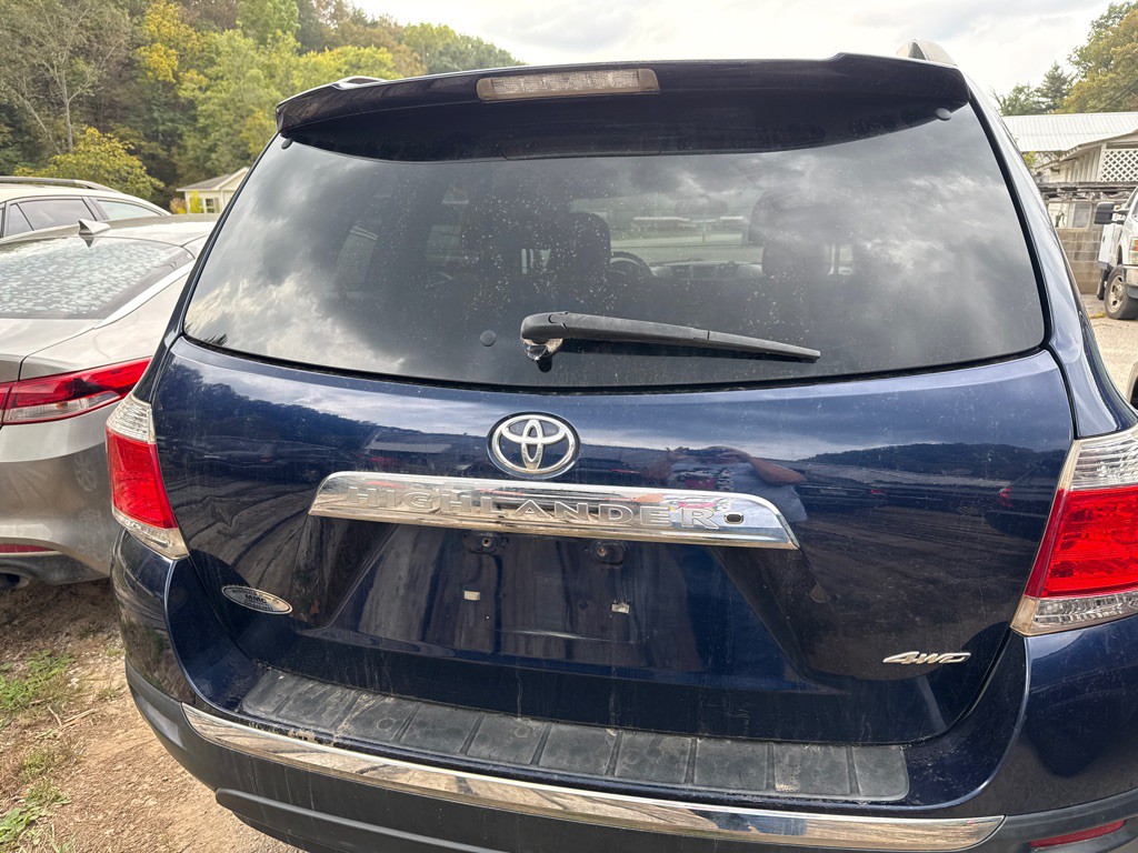 2013 Toyota Highlander Image 4
