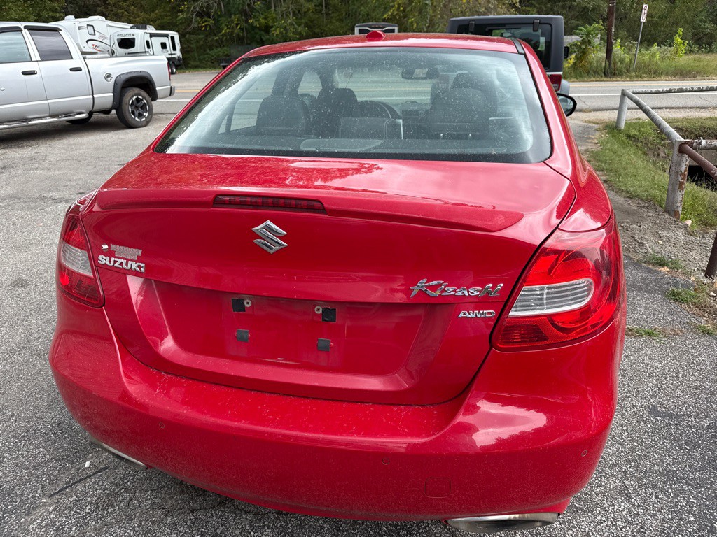 2012 Suzuki Kizashi Image 4