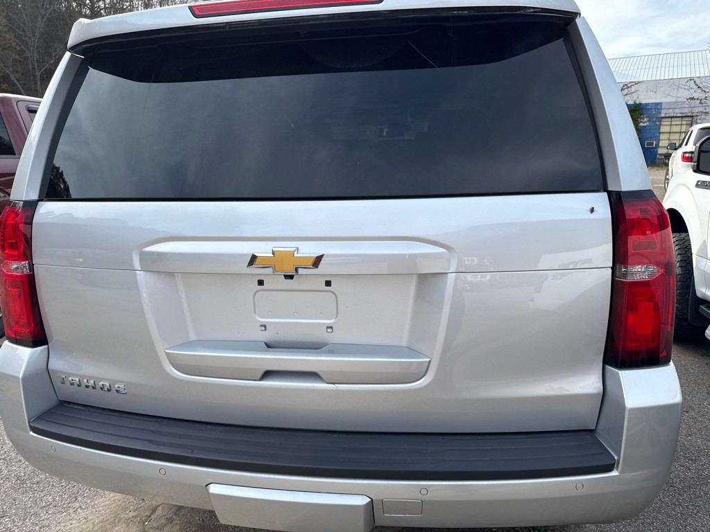 2016 Chevrolet Tahoe Image 4