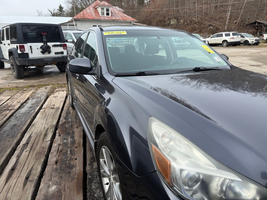 2013 Subaru Legacy Image 3