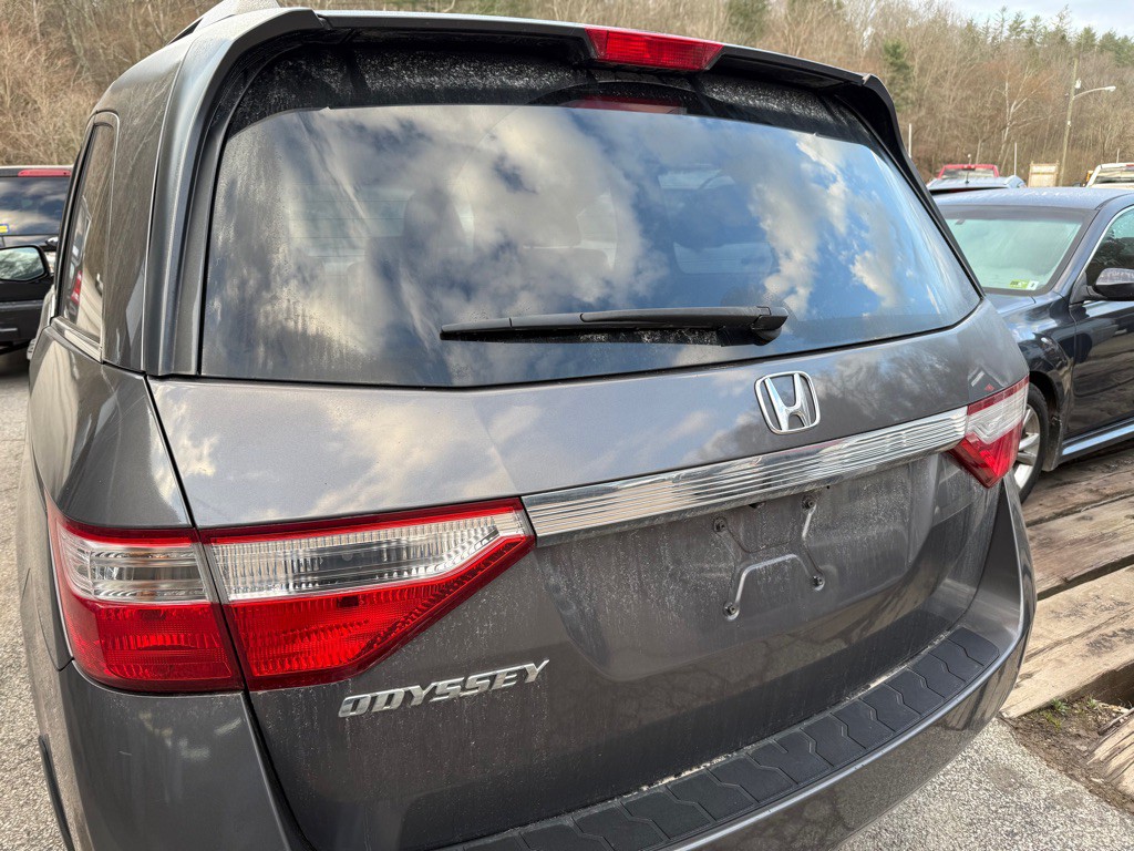 2012 Honda Odyssey Image 4