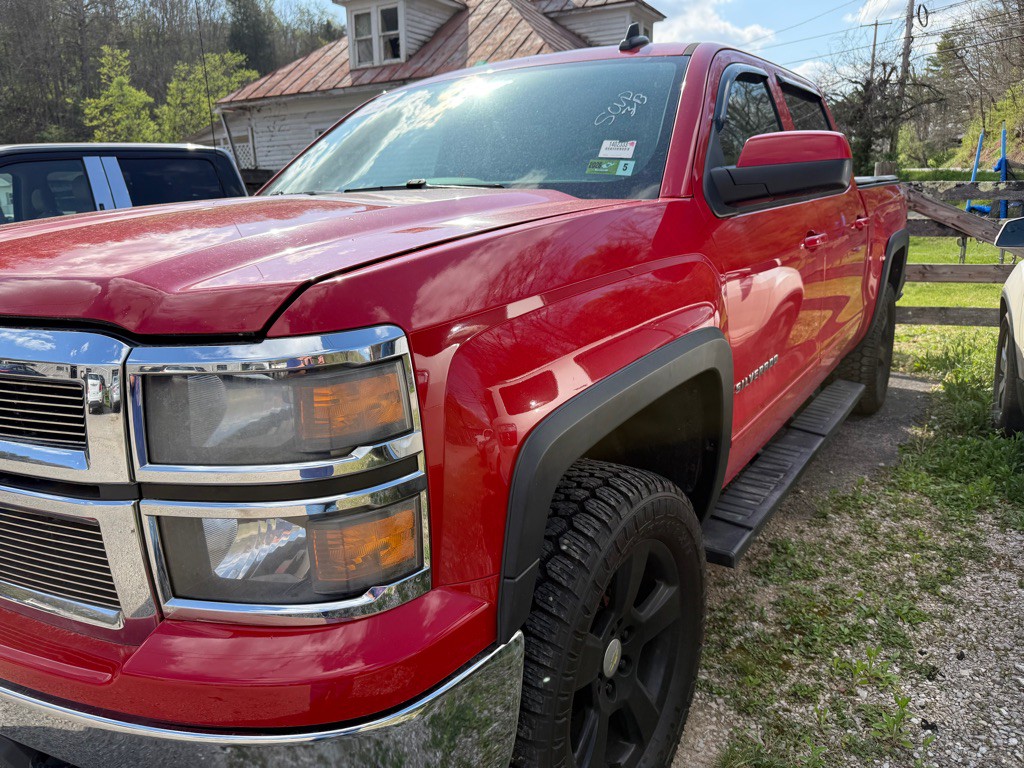2015 Chevrolet Silverado 1500 Image 2