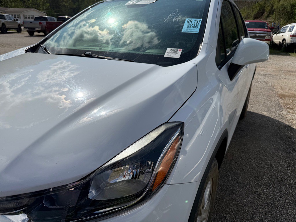 2018 Chevrolet Trax Image 2