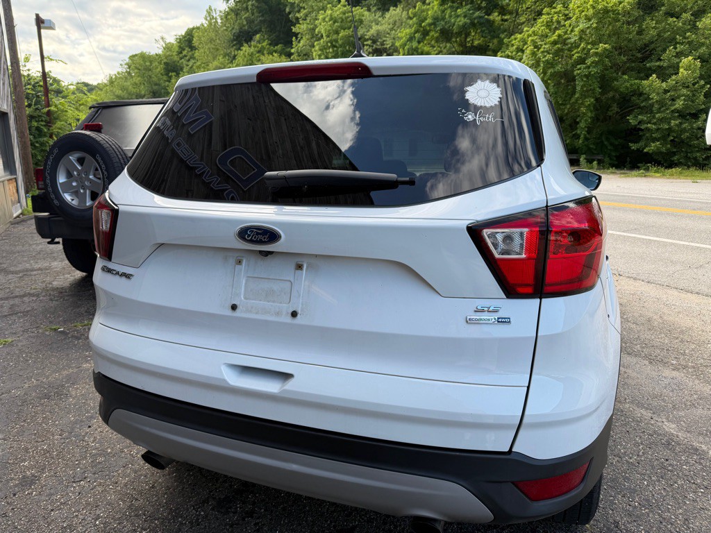 2019 Ford Escape Image 9