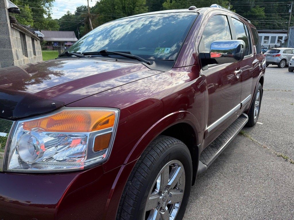 2012 Nissan Armada Image 2