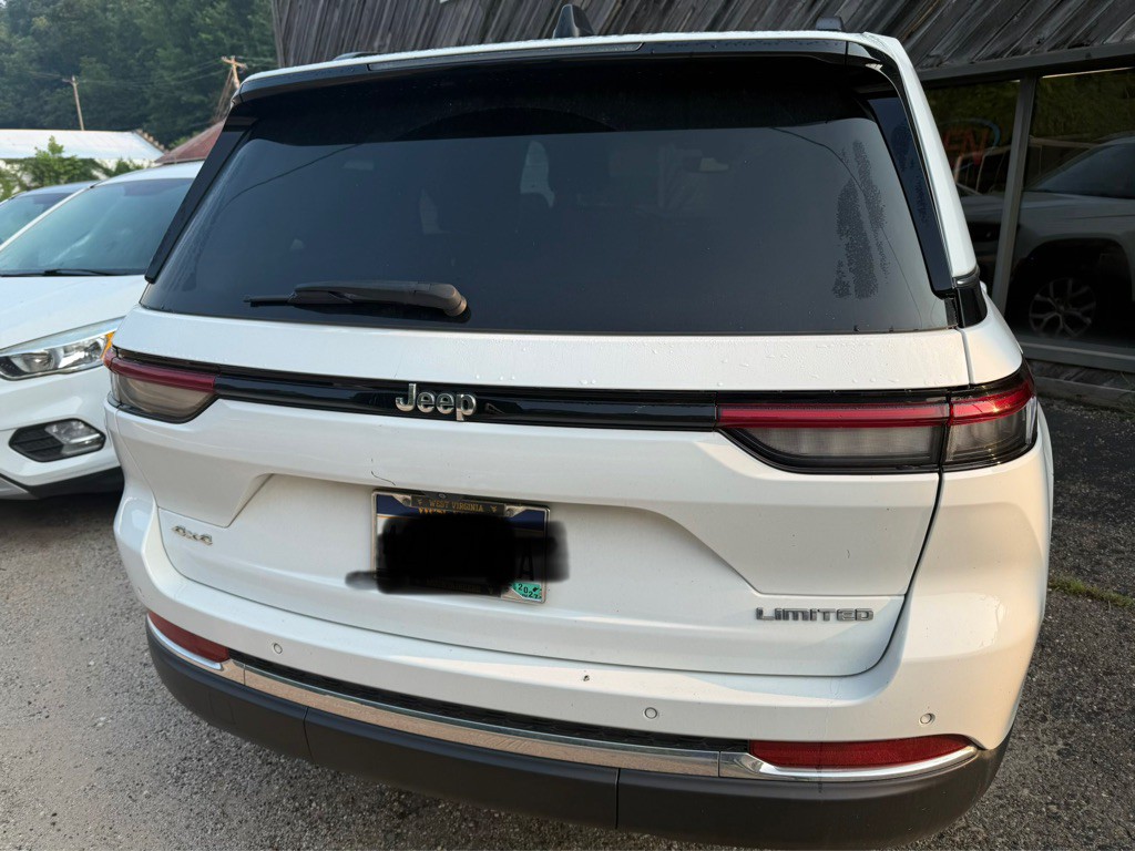 2022 Jeep Grand Cherokee Image 4