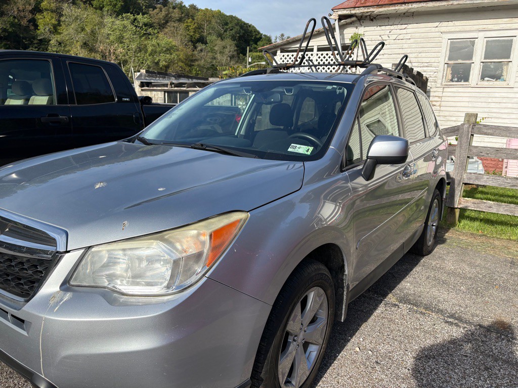 2015 Subaru Forester Image 2