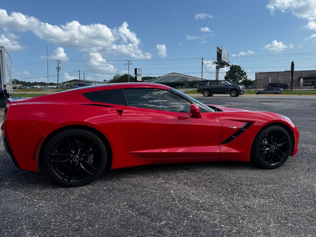2019 Chevrolet Corvette Image 2