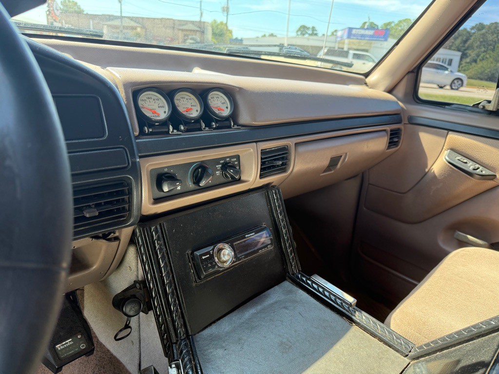 1996 Ford F-350 Image 8