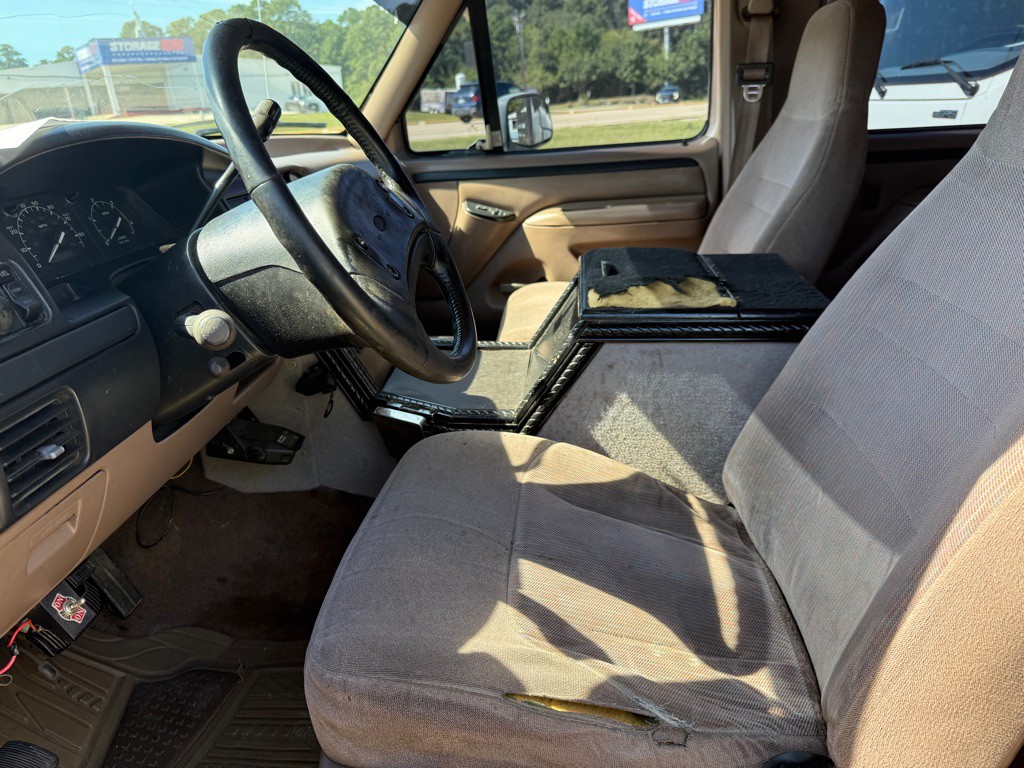 1996 Ford F-350 Image 9