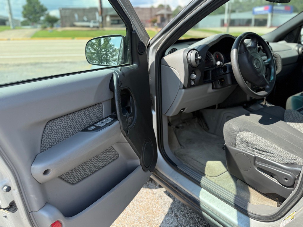 2005 Pontiac Aztek Image 9