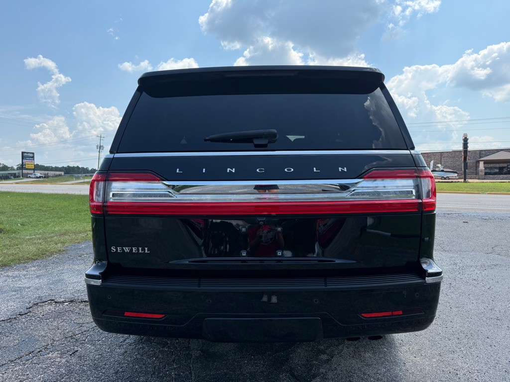 2018 Lincoln Navigator Image 4