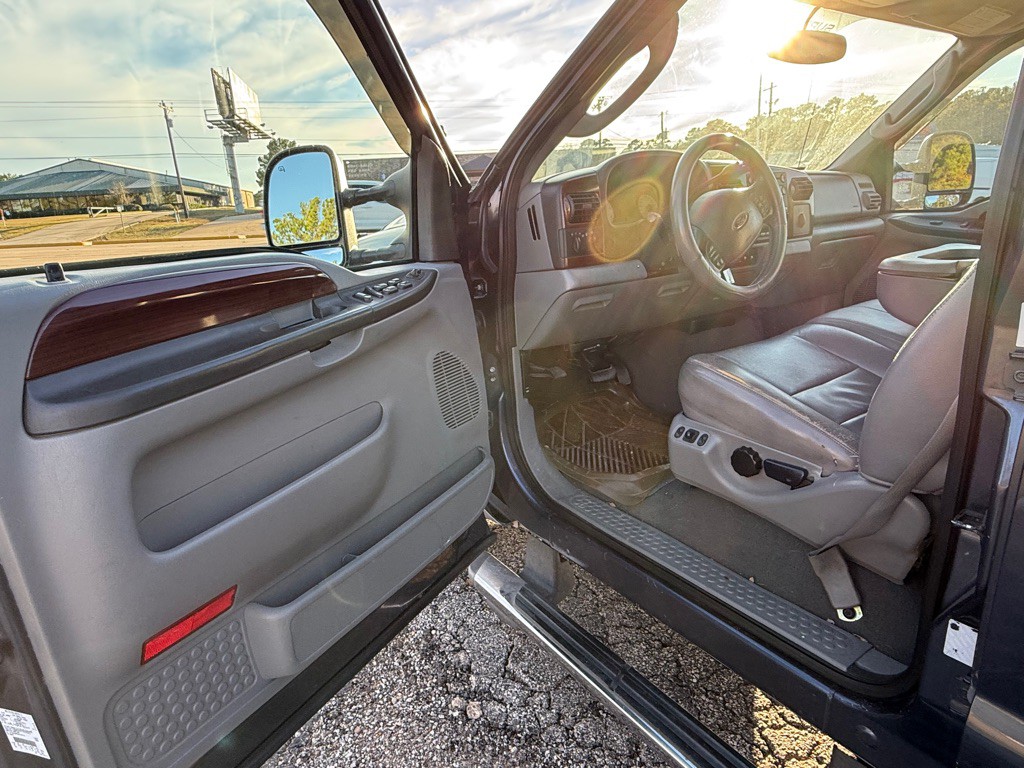 2005 Ford F-250 Image 4