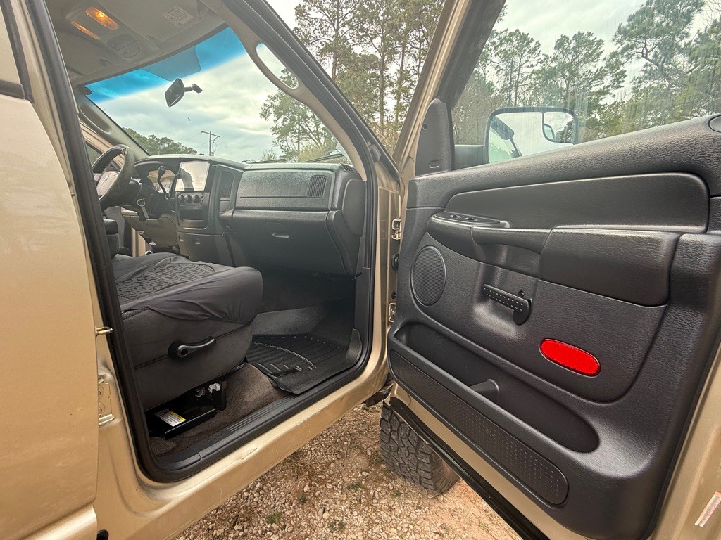2004 Dodge Ram 2500 Image 11
