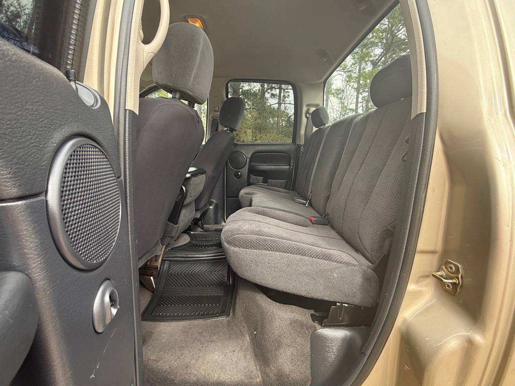 2004 Dodge Ram 2500 Image 17